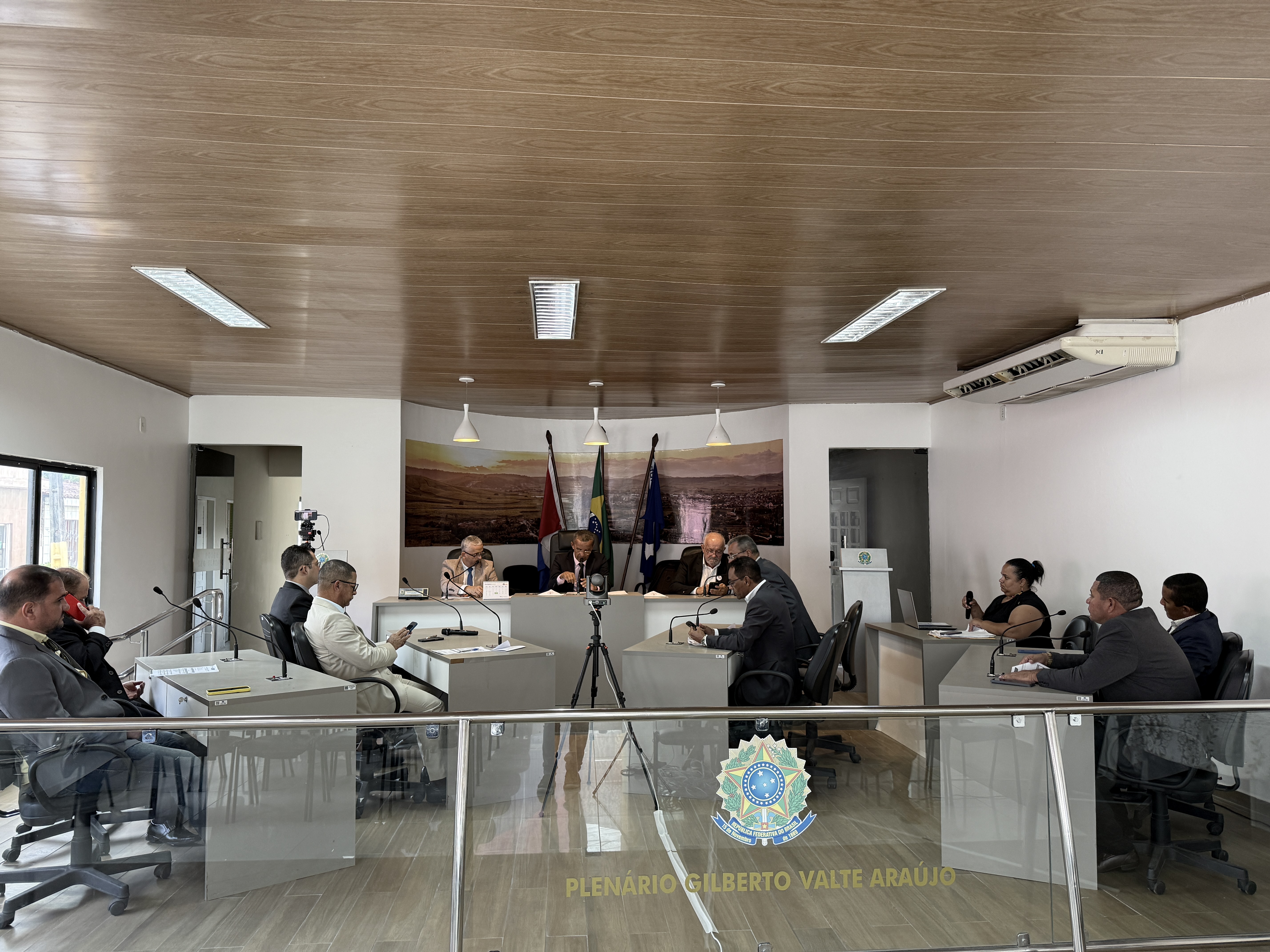 Câmara de Vereadores de Matriz do Camaragibe apresenta novos projetos, indicações e requerimento em sessão plenária