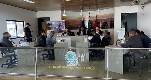 Câmara recebe LOA 2026 e discute projetos voltados à segurança e inclusão nas escolas