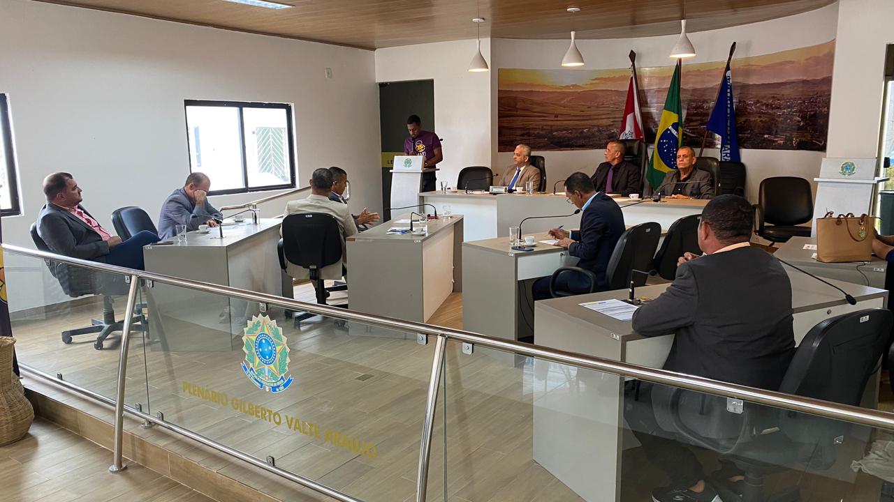 Câmara de Matriz de Camaragibe realiza 13ª Sessão Ordinária e recebe projetos de lei sobre orçamento e planejamento